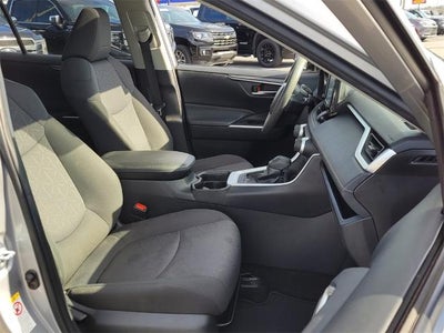 2019 Toyota RAV4 XLE FWD (GS)