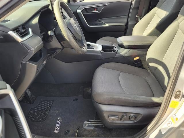 2019 Toyota RAV4 XLE FWD (GS)