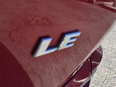 2017 Toyota RAV4 LE FWD (GS)