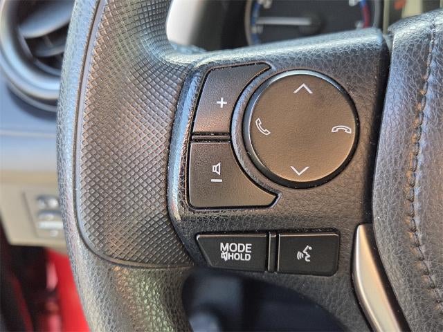 2017 Toyota RAV4 LE FWD (GS)