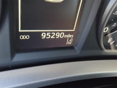 2017 Toyota RAV4 LE FWD (GS)