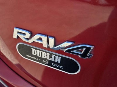 2017 Toyota RAV4 LE FWD (GS)