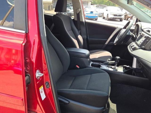 2016 Toyota RAV4 FWD 4dr LE (GS)