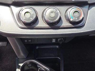 2016 Toyota RAV4 FWD 4dr LE (GS)