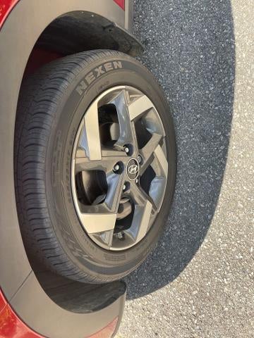 2024 Hyundai VENUE Limited IVT
