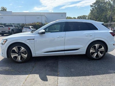2019 Audi e-tron Prestige quattro