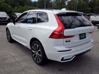 2023 Volvo XC60 B5 AWD Plus Dark Theme