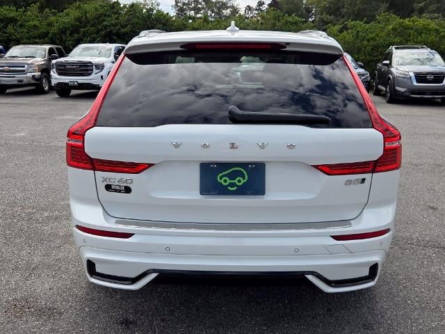 2023 Volvo XC60 B5 AWD Plus Dark Theme