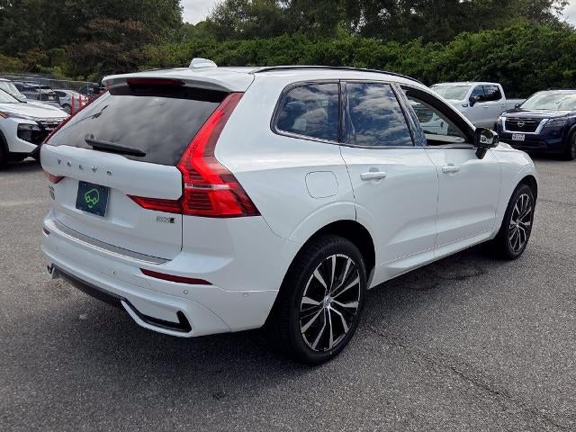 2023 Volvo XC60 B5 AWD Plus Dark Theme