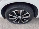 2023 Volvo XC60 B5 AWD Plus Dark Theme